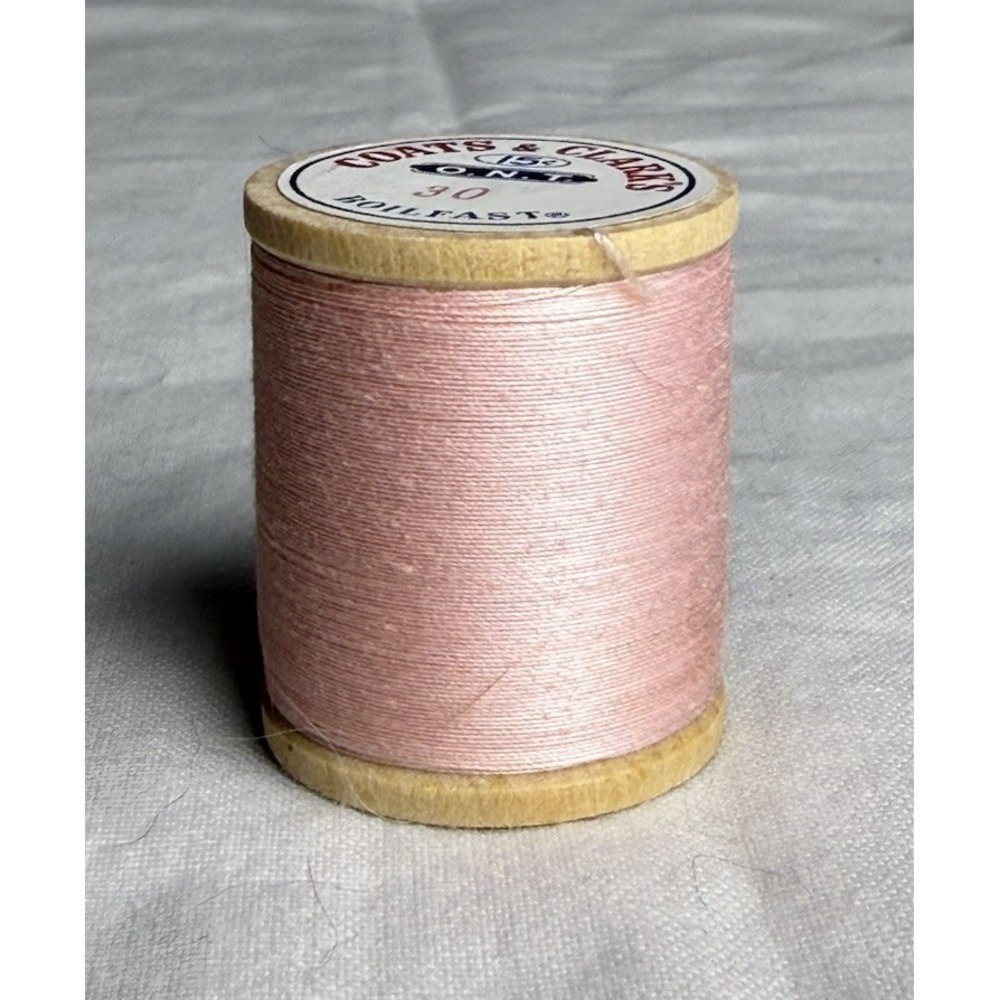 Vintage NEW Coats & Clark's 125 Yards #30 Light Pink Thread Wooden Spool